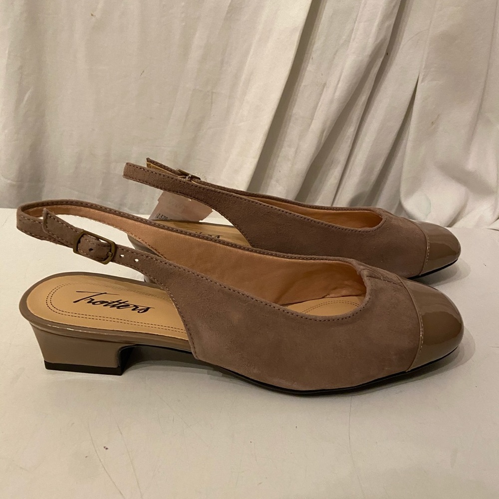 Trotters tan suede sling back flat shoes 7WW